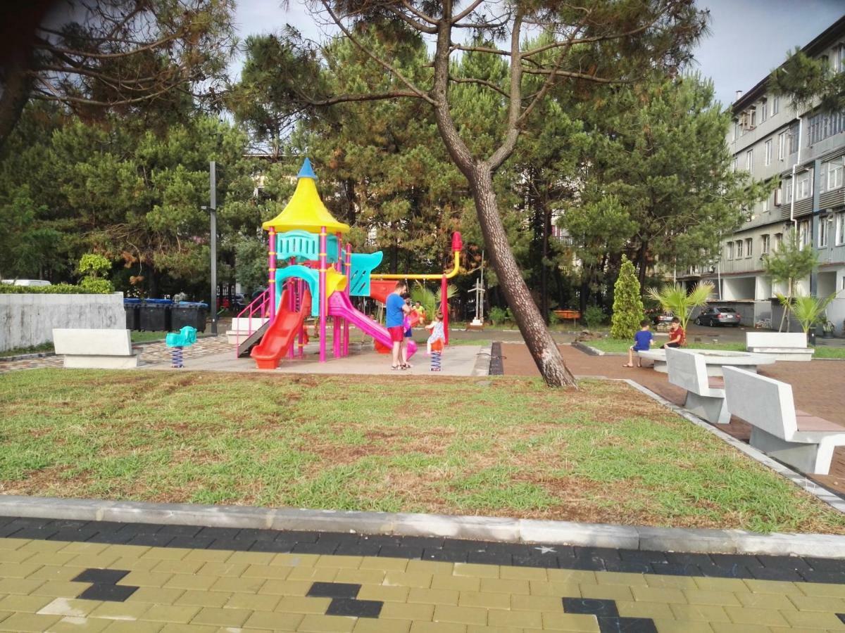 Apartment Agmashenebeli 99 Kobuleti Ngoại thất bức ảnh