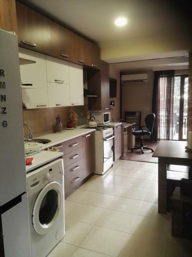 Apartment Agmashenebeli 99 Kobuleti Ngoại thất bức ảnh